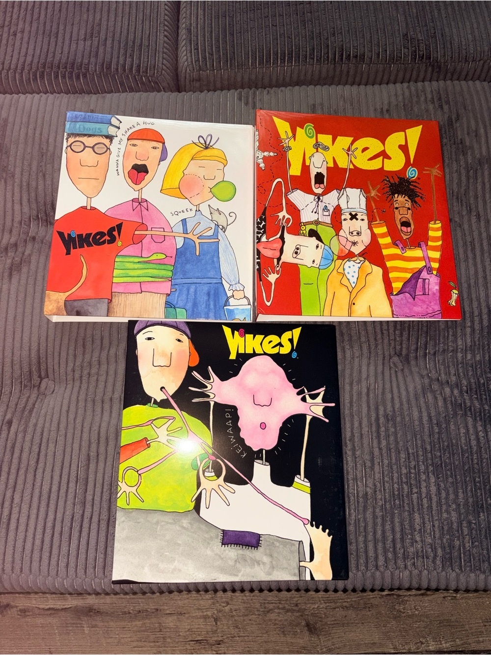 YIKES Vintage 3 ring binder set of 3